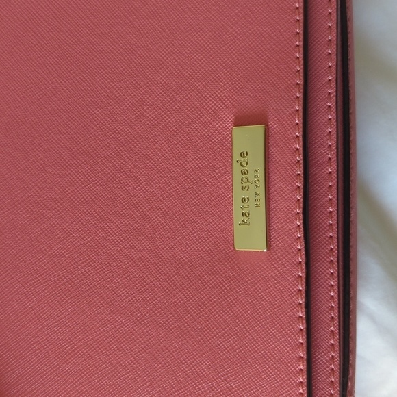 Kate Spade Pink Small Crossbody bag. - Picture 2 of 10